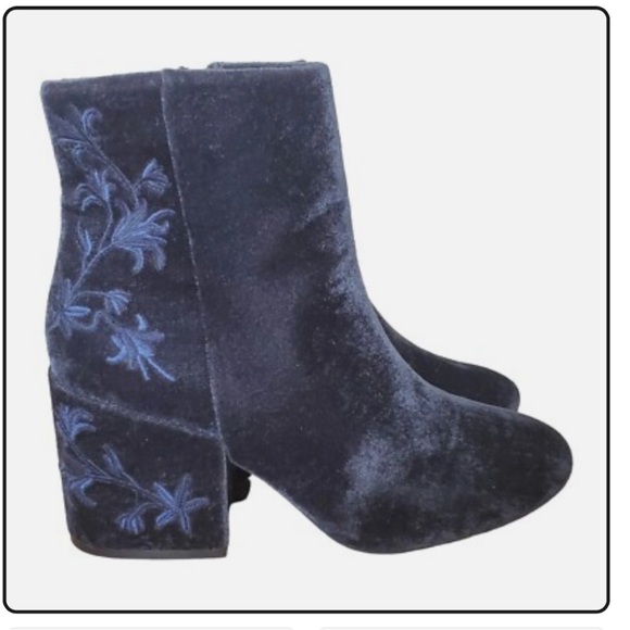 Kenneth Cole Renna Navy Blue Women’s Velvet Booties Size 9M - Picture 1 of 9